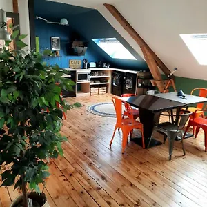 Le Chic Broc Ground , Vichy France