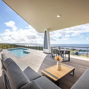 https://coral-estate-holidays.comcaribbean.com